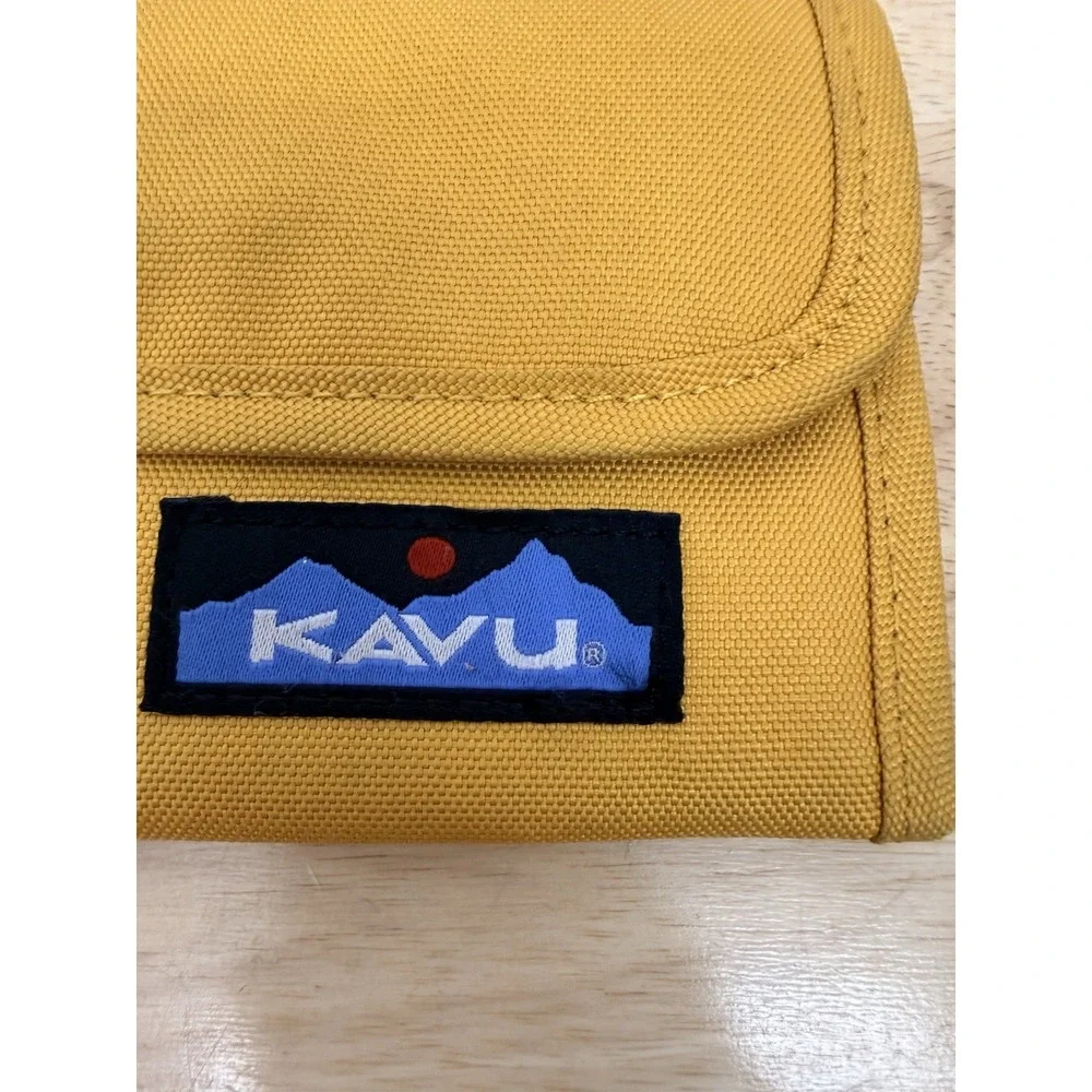 KAVU Yellow Trifold Wallet w/ Zipper Pocket, ID Window & Card Slots #53